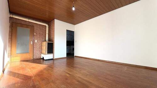 Wohnzimmer - 1 Zimmer Mehrfamilienhaus, Wohnhaus zum Kaufen in Kraichtal