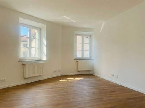 1 - 2 Zimmer Etagenwohnung in Straubing