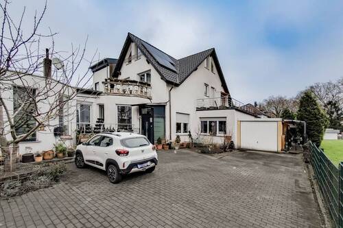 IMG_20241213_102058 - WohnenArbeiten - 340m² - Photovoltaik - Ladesäule - Garage - Neue Heizung