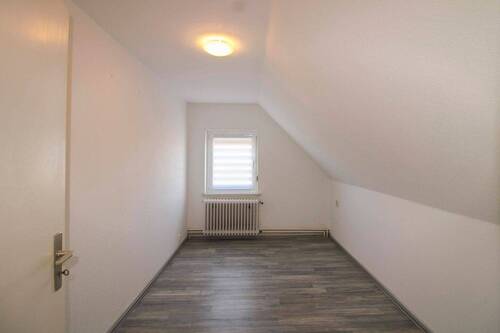 Ankleidezimmer - 7 Zimmer Einfamilienhaus in Wittmund