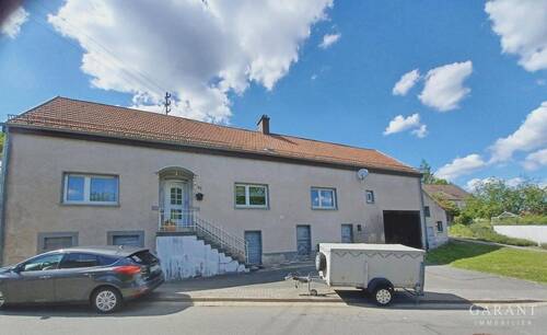 Aussenansicht - Bauernhaus mit großzügigem Grundstück, ausbaubare Tenne und möglichen Bauplatz
