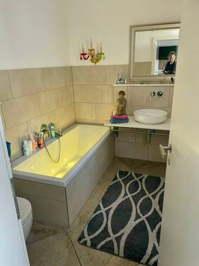 8d271e93-a99f-4b1a-b43b-e6684ea42076 - 