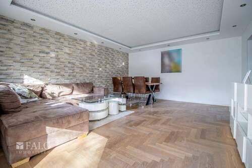 Großzügiger, heller Wohnbereich - 3 Zimmer Etagenwohnung zum Kaufen in Aachen