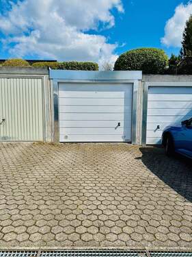 Die Garage mit Stellplatz - Bungalow mit 169,90 m&sup2; in Trier zum Kaufen