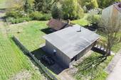 Luftansicht Vorderseite - 4 Zimmer Bungalow in Werben (Elbe)