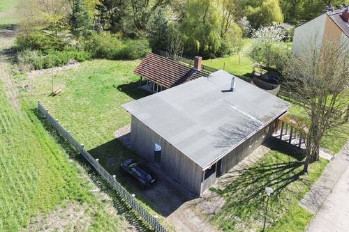 Luftansicht Vorderseite - 4 Zimmer Bungalow in Werben (Elbe)
