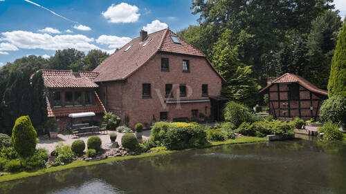 Rückansicht - 6 Zimmer Einfamilienhaus zum Kaufen in Bergen