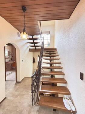 Treppenhaus Wohnhaus.jpg - 