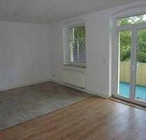- 2-Zimmer-Wohnung mit Balkon in sehr guter Wohnlage - - Weißenfels