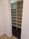 Begehbarer Kleiderschrank, Bild 1 - 