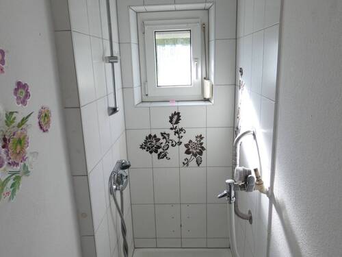 BadFoto1.JPG - Zweckmäßig und preisgünstig wohnen in Schorndorf!