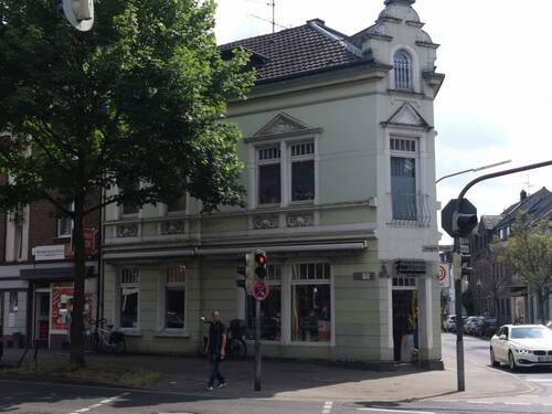 2 - Einfamilienhaus zum Kaufen in Neuss