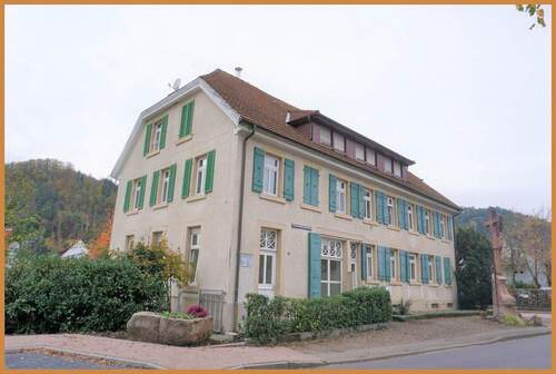 Ansicht - Zentrale 3-Zimmer-Erdgeschosswohnung mit 82 m² Wohnfläche ab 1. Mai zu vermieten.