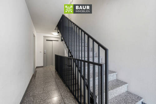 Treppenhaus - Etagenwohnung mit 184,00 m&sup2; in Waldenbuch zum Kaufen
