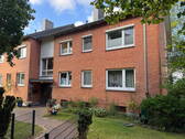 Frontansicht - Traumhaft sanierte 3-Zimmer- Eigentumswohnung in beliebter Lage von Ahrensburg