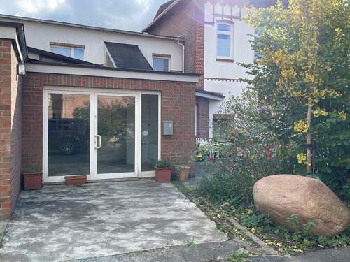 Lag-Uet-115-17.JPG - 4 Zimmer Gewerbeobjekt (Büro, Produktion, Verkauf) zur Miete in Uetersen