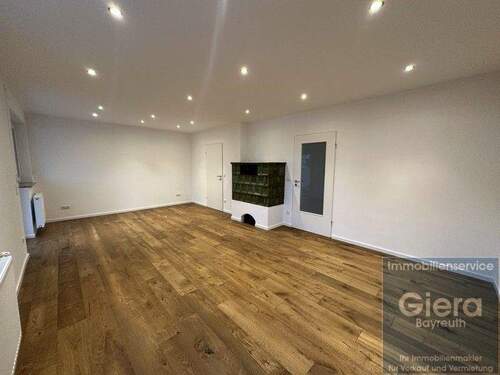 Wohnzimmer - Reihenendhaus mit 114,00 m² in Bayreuth zur Miete