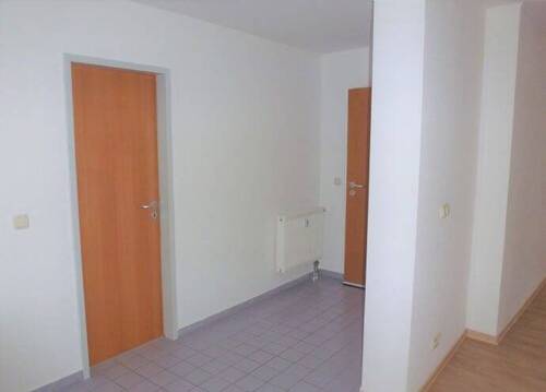 Vermiete Wohnung über 2 Etagen - 