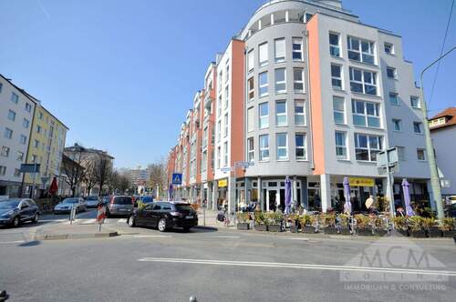 Straßenansicht - Gewerbeobjekt (Büro, Produktion, Verkauf) in Frankfurt am Main