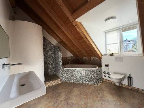 Großes Badezimmer - 