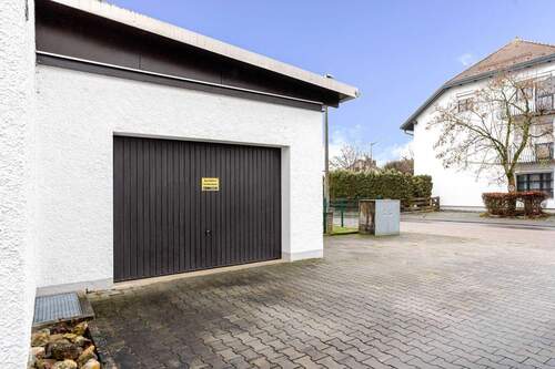 Garage - 