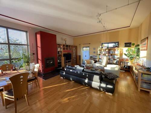 Wohn-Essbereich mit Kamin EG - 