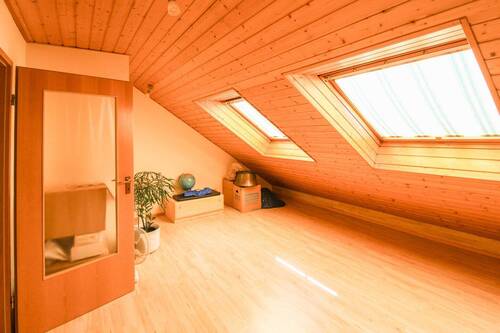 Kinderzimmer DG - 