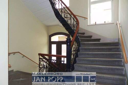 Treppenhaus - Zugang zum Hof - 