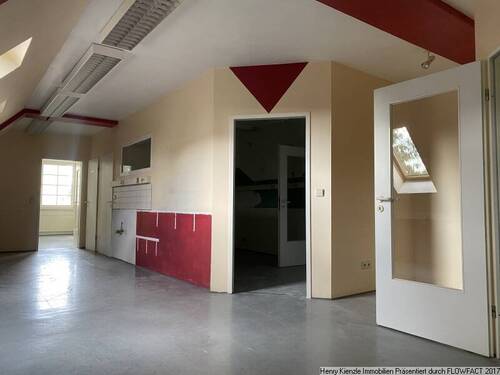 Bild 4 - Einfamilienhaus mit 370,00 m² in Rückersdorf zum Kaufen