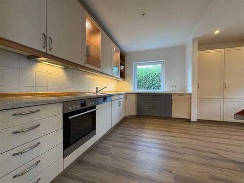 moderne Küche - Einfamilienhaus mit 185,50 m&sup2; in Bordesholm zum Kaufen