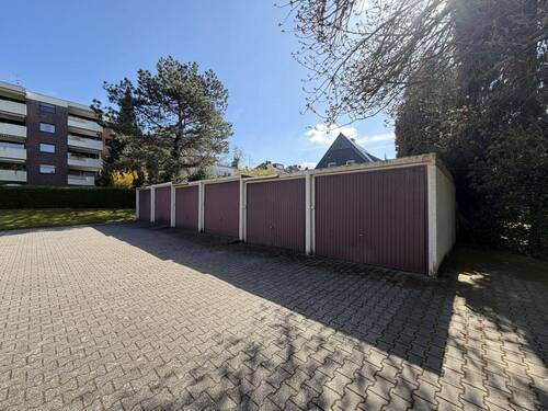 Garage im Innenhof - 