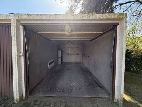 Garage - 