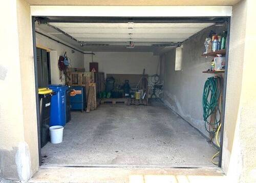 Garage - 