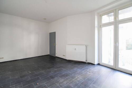 Wohnzimmer - 2 Zimmer Etagenwohnung zum Kaufen in Magdeburg