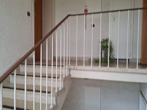 7-Hausflur-Wohnungseingang.jpg - 