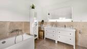 1. OG Badezimmer 2 - 