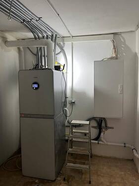 e3bb8ff3-88ff-4a8d-9fd6-dcd2d91f4f93.JPG - 