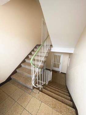 Treppenhaus - Mehrfamilienhaus, Wohnhaus mit 785,00 m&sup2; in Hildesheim zum Kaufen