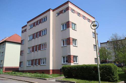 726_3.jpg - Etagenwohnung mit 64,50 m&sup2; in Altenburg zur Miete