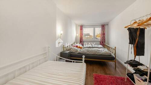 1. OG 2 Schlafzimmer 1 - 