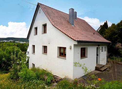 Ansicht Garten - 7 Zimmer Einfamilienhaus zum Kaufen in Leonberg