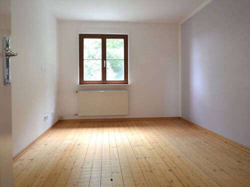 Büro/Kinderzimmer EG - 