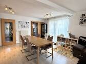 ... offenem Essplatz - 6 Zimmer Reihenendhaus in Schwabach