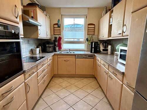 funktionelle Küche mit Schiebetüre - Reihenendhaus mit 133,00 m&sup2; in Schwabach zum Kaufen