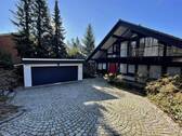Hofansicht - Einfamilienhaus mit 290,90 m² in Lage zum Kaufen