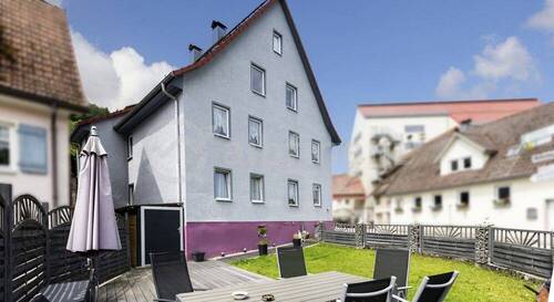 Hausansicht - 8 Zimmer Mehrfamilienhaus, Wohnhaus zum Kaufen in Münsingen / Buttenhausen