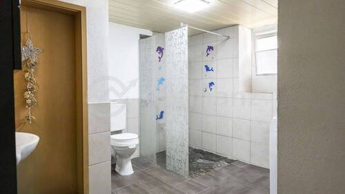 EG: ebenerdige Dusche - 