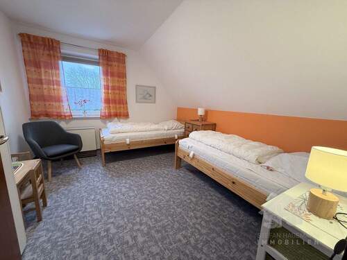 ausgebauter Bodenraum ( Schlafzimmer 2) - 