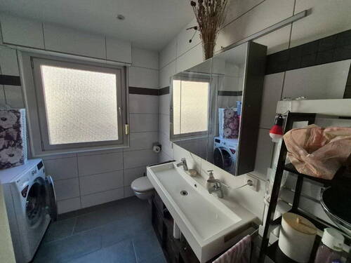 1.Bad:Doppelwaschbecken - 