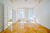 Wohnzimmer - 5 Zimmer Etagenwohnung zum Kaufen in Berlin